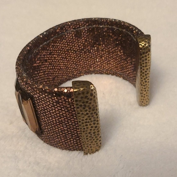 Cuff bracelet in copper color nwt - Picture 4 of 5